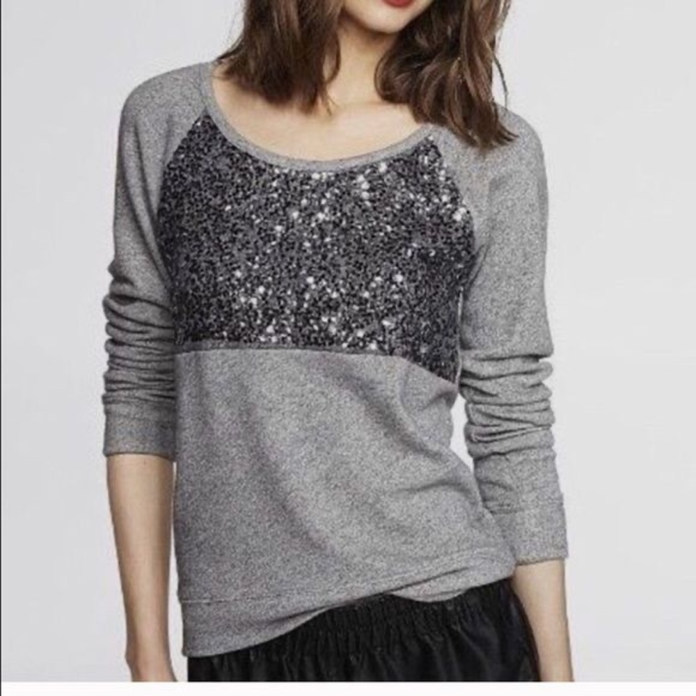 Express Sweater‎
